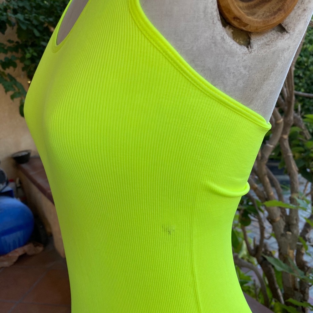 NEW Ribbed Tank Bundle (One Size) - Picture 8 of 9